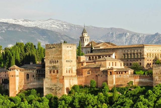 colegia-viaje-fin-de-curso-a-granada-menu-1